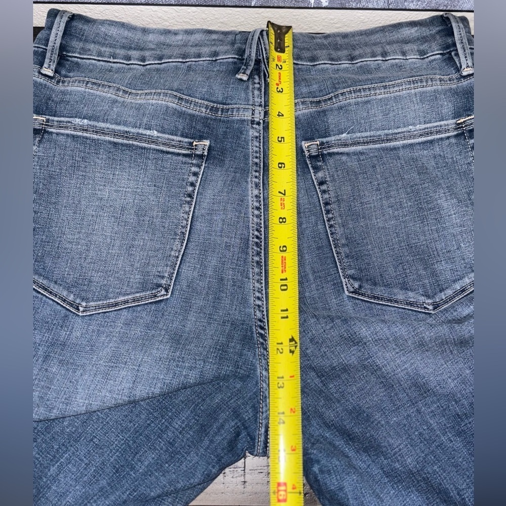 Good American Good Waist Jeans Size 15 Chew Hem Ankle Skinny GWCCH075T Distres‌‌ - Picture 9 of 12